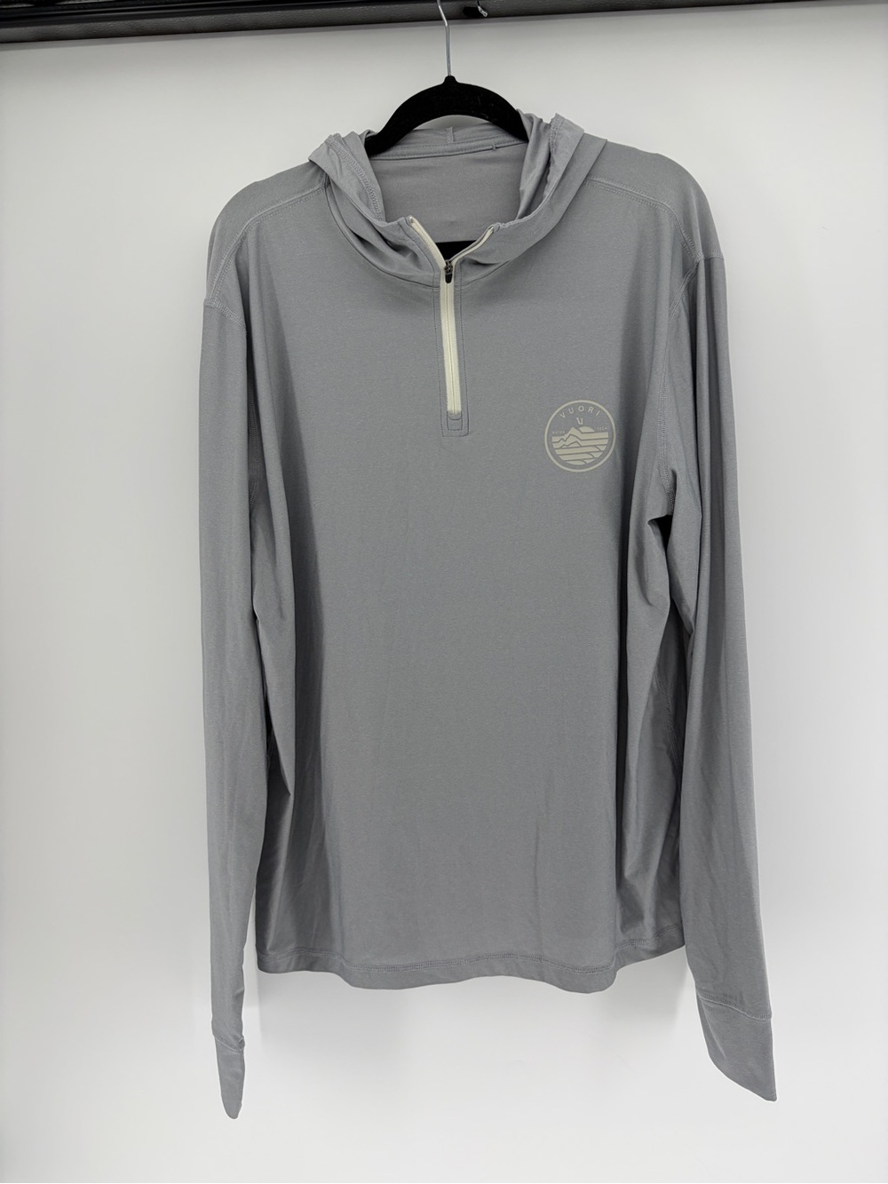 Vuori Water Tech Lightweight Performance Hooded Quarter-Zip Gray XL